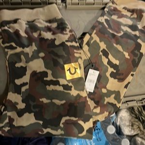 True Religion camo sweats size Large